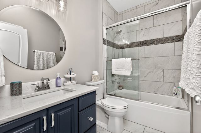 4209 127th Circle, Urbandale, IA 50323
