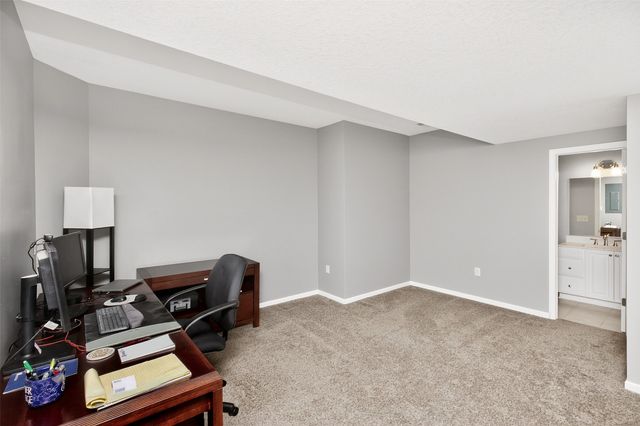 4209 127th Circle, Urbandale, IA 50323
