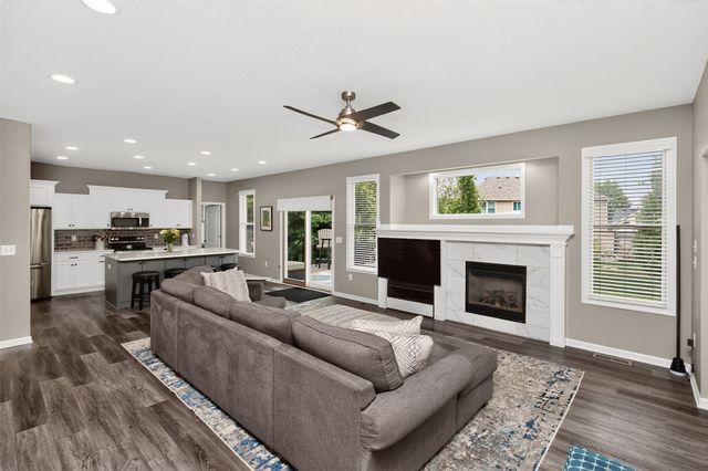 4209 127th Circle, Urbandale, IA 50323