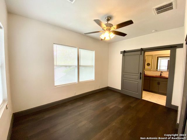 828 DAKOTA ST, San Antonio, TX 78203