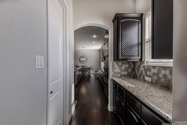 13015 Hunters Trace, St Hedwig, TX 78152