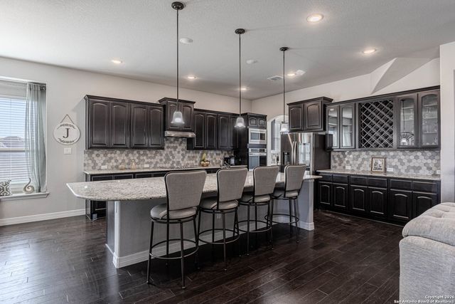 13015 Hunters Trace, St Hedwig, TX 78152