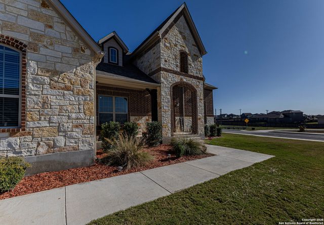 13015 Hunters Trace, St Hedwig, TX 78152