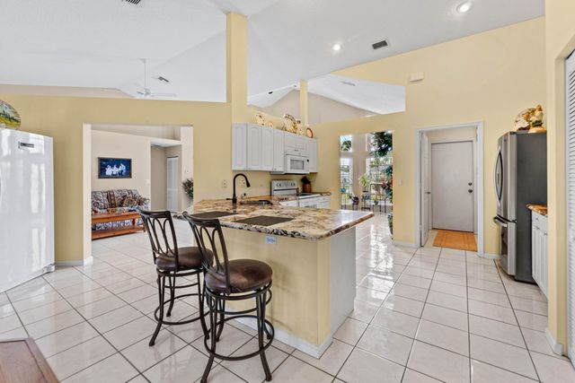 157 MONTEREY Way, Royal Palm Beach, FL 33411