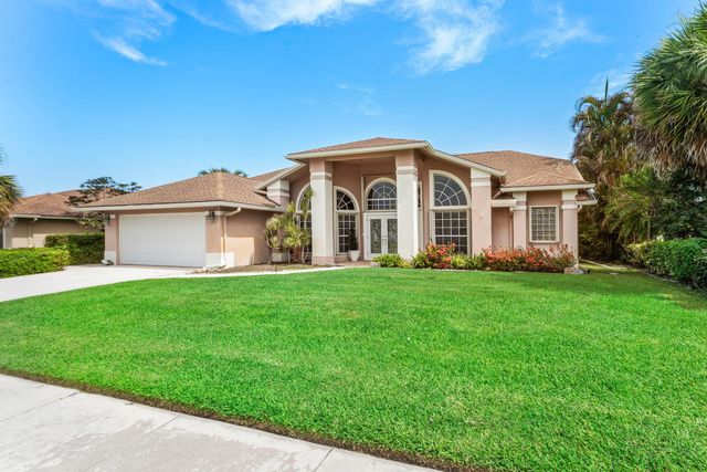 157 MONTEREY Way, Royal Palm Beach, FL 33411