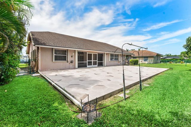 157 MONTEREY Way, Royal Palm Beach, FL 33411