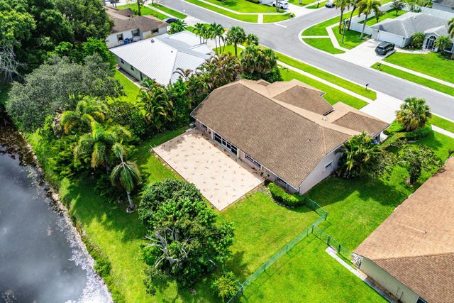 157 MONTEREY Way, Royal Palm Beach, FL 33411