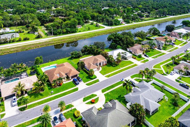 157 MONTEREY Way, Royal Palm Beach, FL 33411