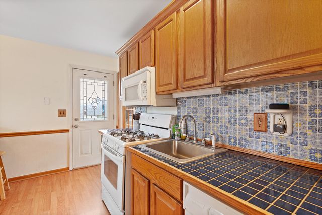 10905 Jackson Court, Van Buren Twp, MI 48111