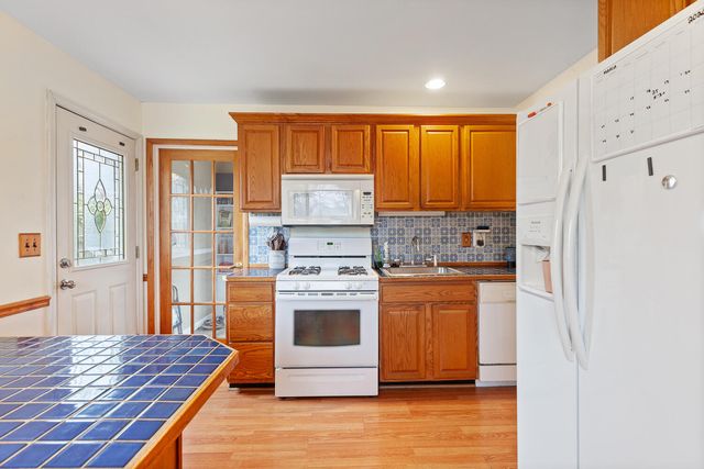 10905 Jackson Court, Van Buren Twp, MI 48111