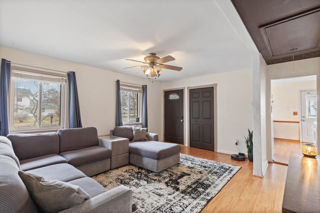 10905 Jackson Court, Van Buren Twp, MI 48111