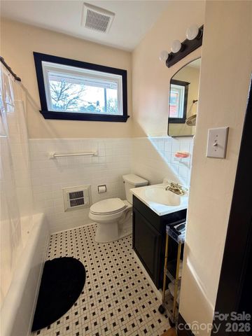 4232 Randolph Road, Charlotte, NC 28211