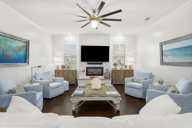 1007 Emerald Bay Drive, Destin, FL 32541