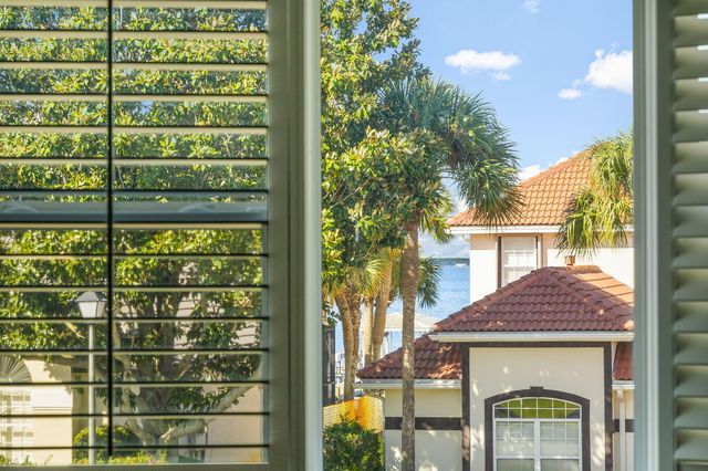 1007 Emerald Bay Drive, Destin, FL 32541