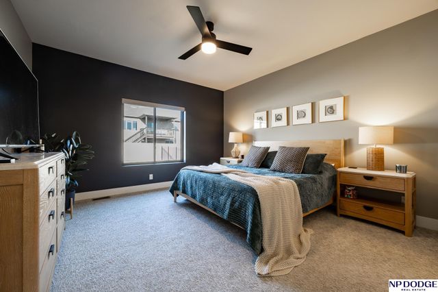 2740 South Creek Road, Lincoln, NE 68516