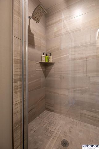 2740 South Creek Road, Lincoln, NE 68516