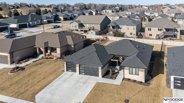 2740 South Creek Road, Lincoln, NE 68516