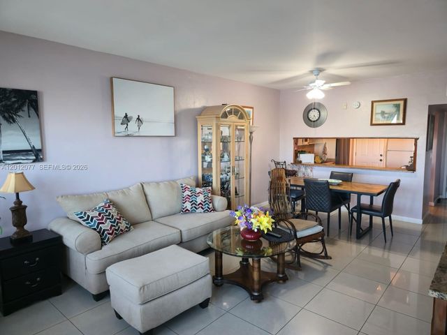 18707 NE 14th Avenue 727, Miami, FL 33179
