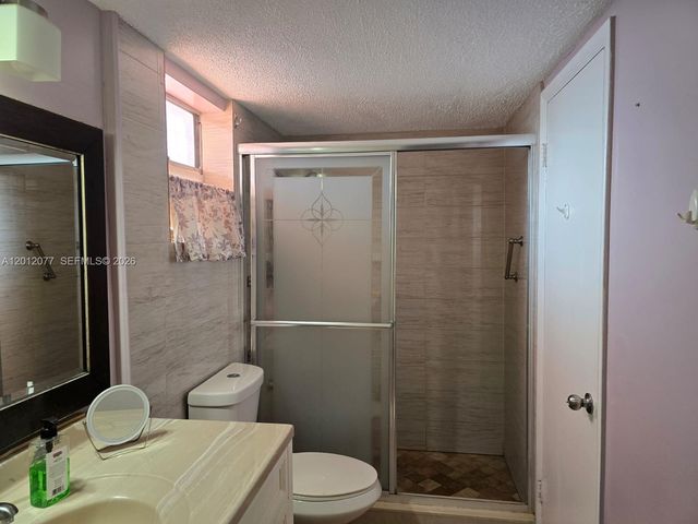 18707 NE 14th Avenue 727, Miami, FL 33179