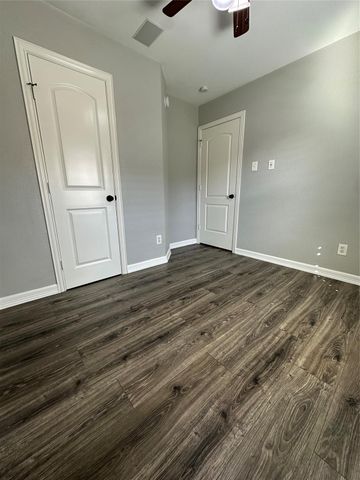 10310 Redwood Drive, Baytown, TX 77523