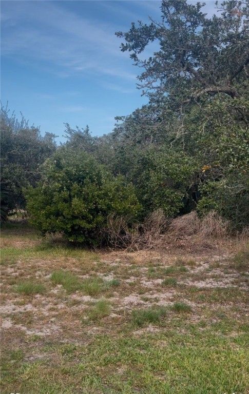 404 Cascades Dr, Rockport, TX 78382 — photo 4