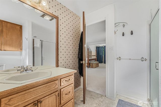15255 206th Avenue SE, Renton, WA 98059