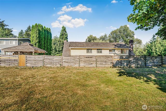 15255 206th Avenue SE, Renton, WA 98059