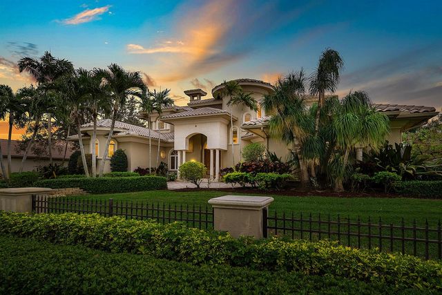 4304 Saint Andrews Drive, Boynton Beach, FL 33436