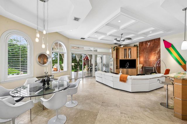 4304 Saint Andrews Drive, Boynton Beach, FL 33436