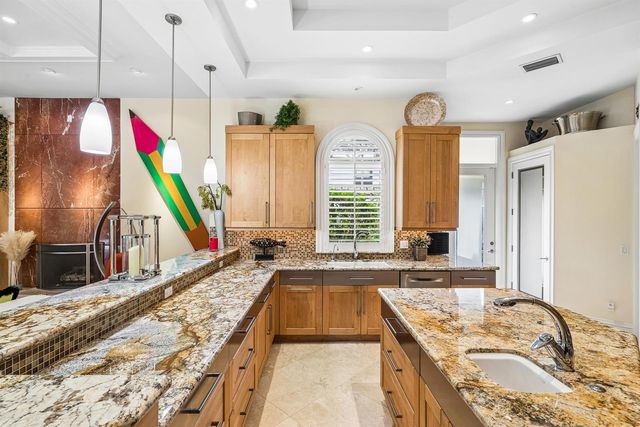 4304 Saint Andrews Drive, Boynton Beach, FL 33436
