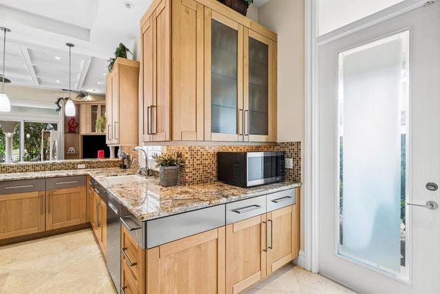 4304 Saint Andrews Drive, Boynton Beach, FL 33436