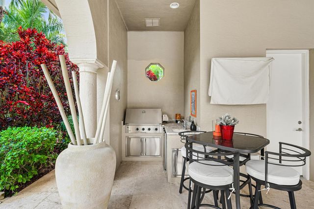 4304 Saint Andrews Drive, Boynton Beach, FL 33436