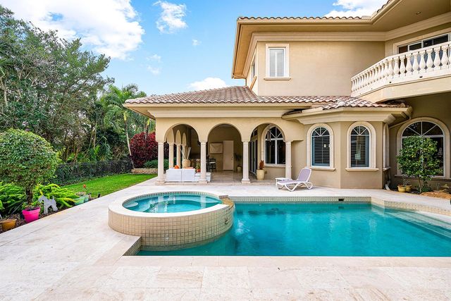 4304 Saint Andrews Drive, Boynton Beach, FL 33436