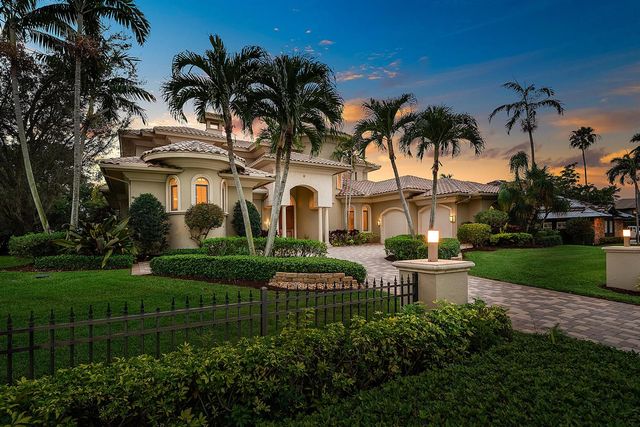 4304 Saint Andrews Drive, Boynton Beach, FL 33436