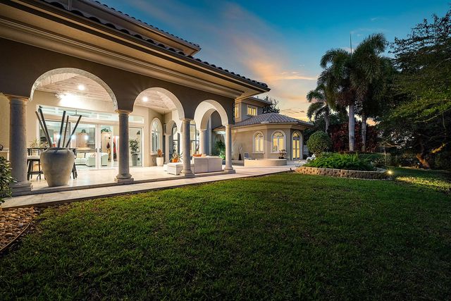 4304 Saint Andrews Drive, Boynton Beach, FL 33436