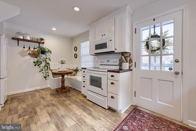 630 FOUNTAIN AVE, Lancaster, PA 17601