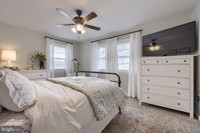 630 FOUNTAIN AVE, Lancaster, PA 17601