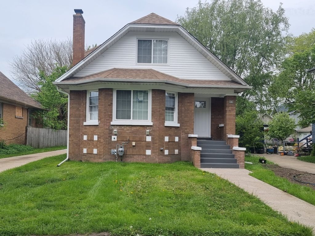 410 S 2nd Avenue, Maywood, IL 60153