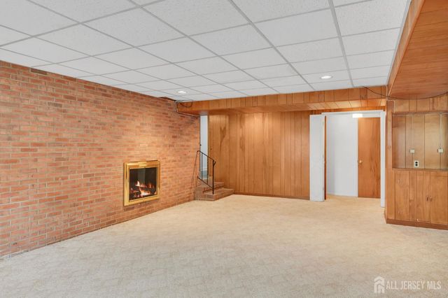 1 Wakefield Lane, Piscataway, NJ 08854