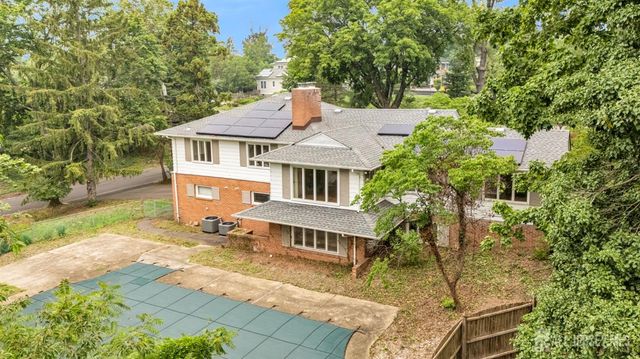 1 Wakefield Lane, Piscataway, NJ 08854