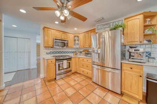 12620 SW 114th Ave, Miami, FL 33176