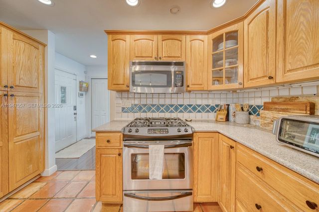 12620 SW 114th Ave, Miami, FL 33176