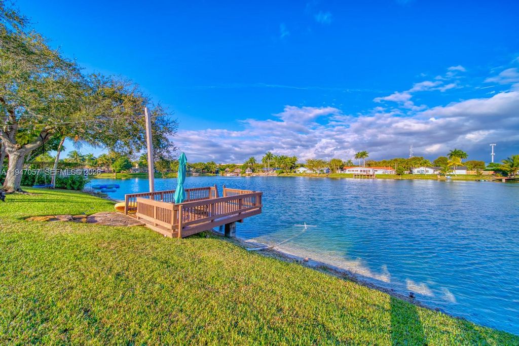 12620 SW 114th Ave, Miami, FL 33176