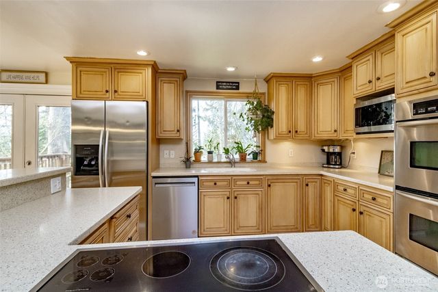 116 Hillcrest Drive, Elma, WA 98541