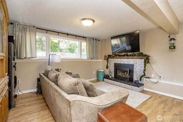 116 Hillcrest Drive, Elma, WA 98541