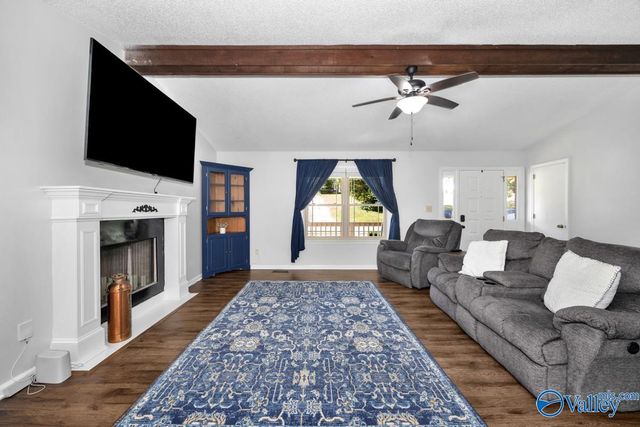 115 Season Lane, Huntsville, AL 35811