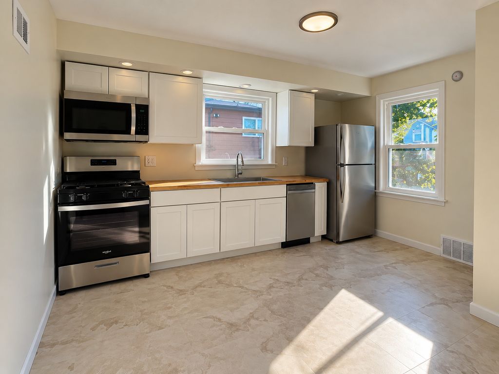 1304 Freeland Avenue, Calumet City, IL 60409 — photo 4