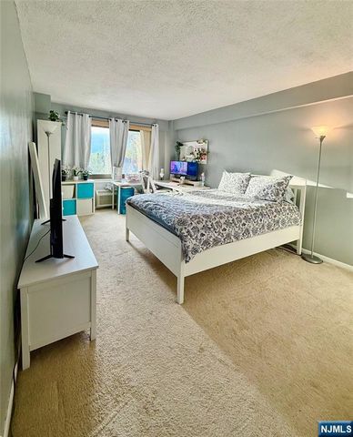 307 Prospect Avenue 4D, Hackensack, NJ 07601