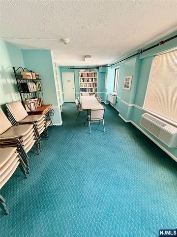 307 Prospect Avenue 4D, Hackensack, NJ 07601