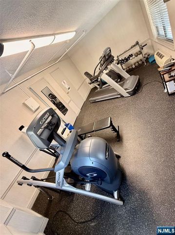 307 Prospect Avenue 4D, Hackensack, NJ 07601